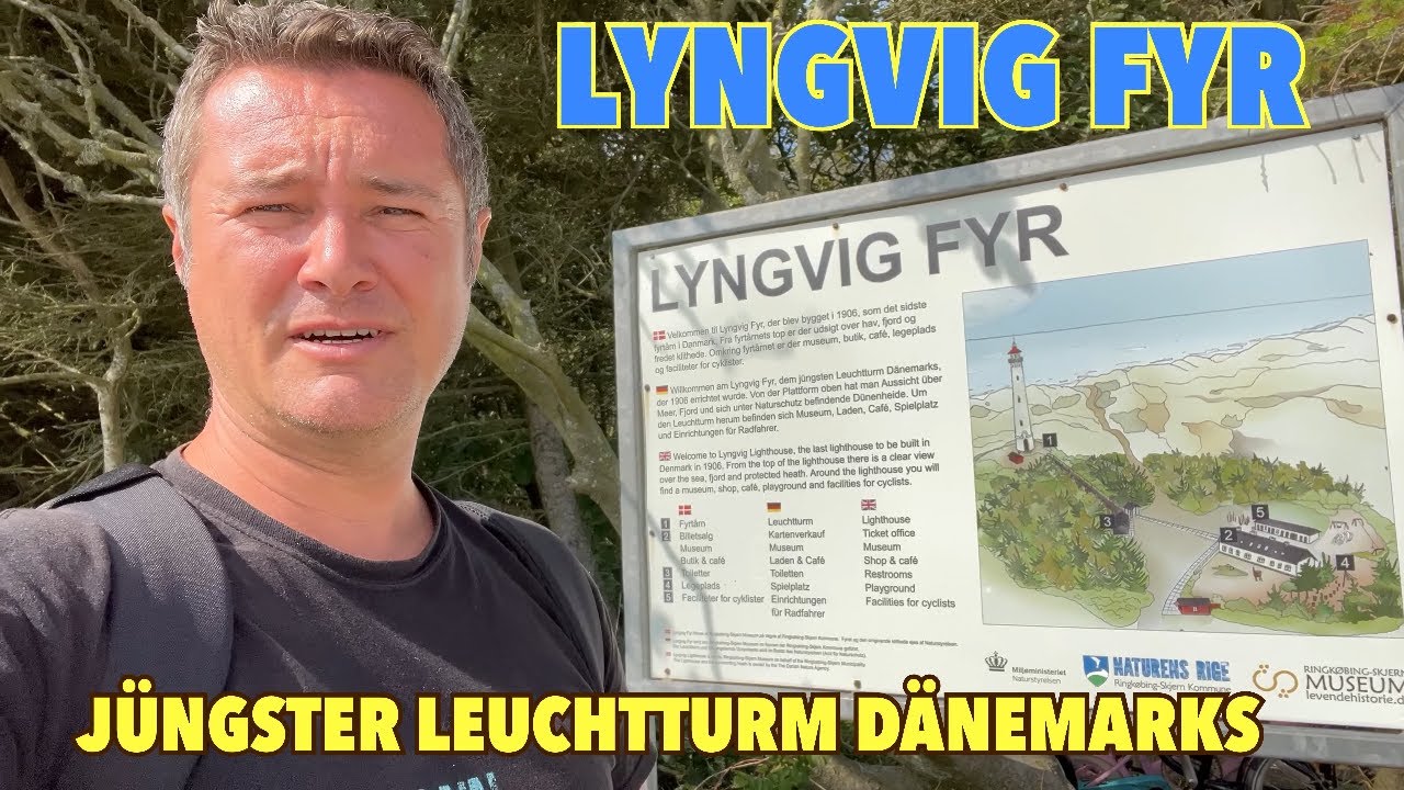 Lyngvig Fyr mit Hund – Leuchtturm an der Nordsee